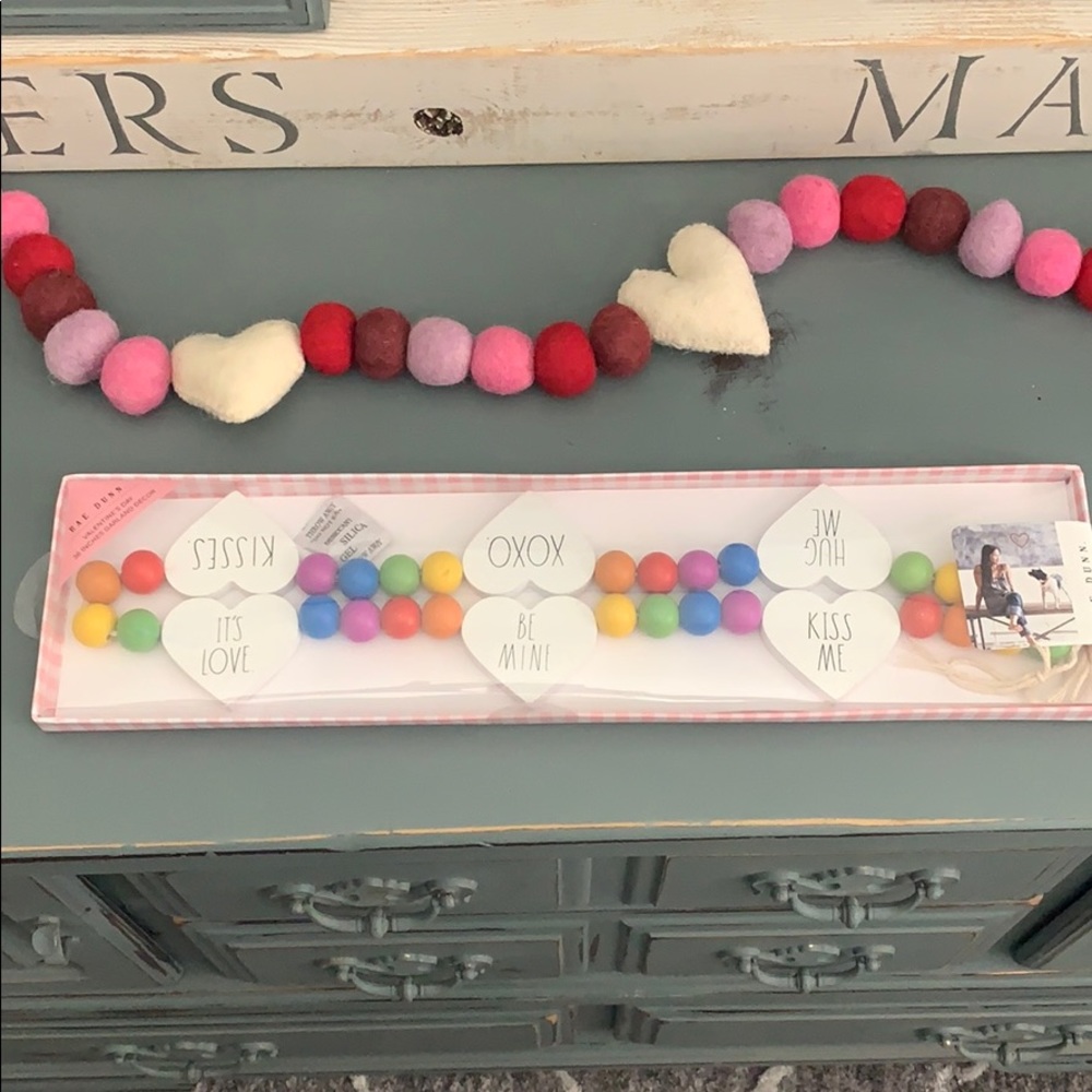 Rae Dunn Valentine’s Day Garland